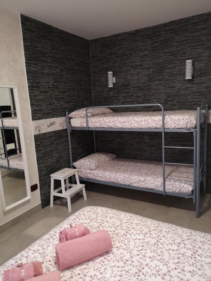 La Casaffittiera Apartments Group 安齐奥 外观 照片