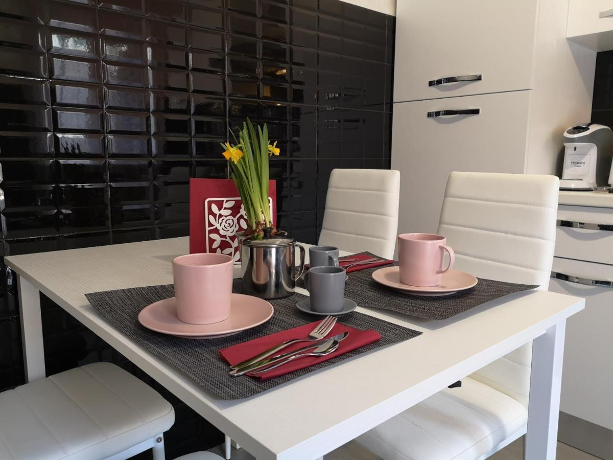 La Casaffittiera Apartments Group 安齐奥 外观 照片