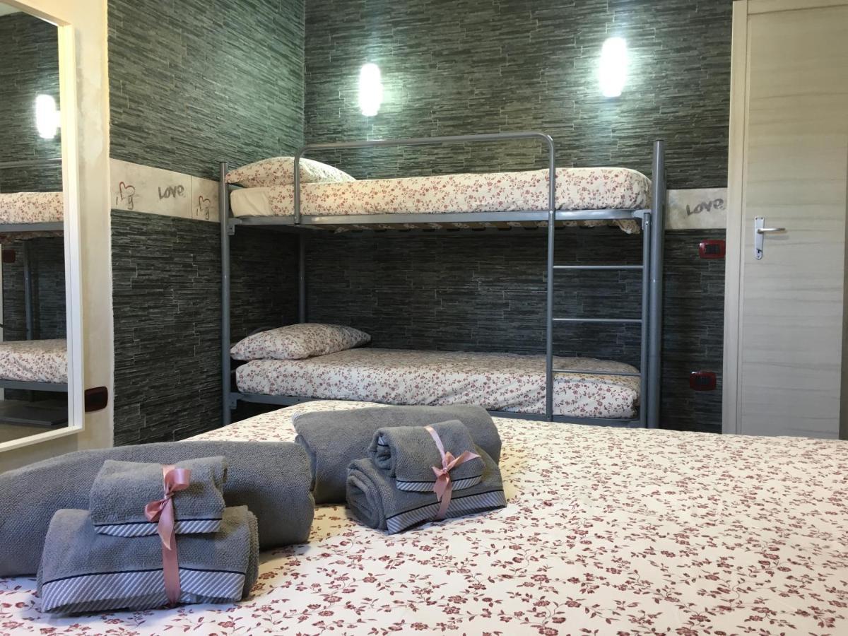 La Casaffittiera Apartments Group 安齐奥 外观 照片